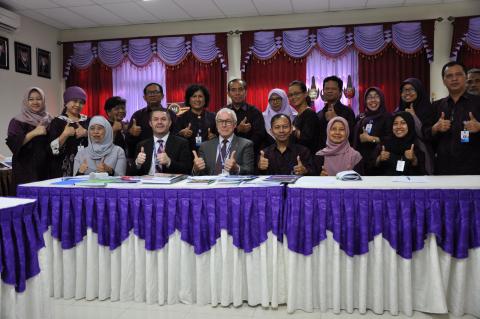 VISITASI ASIC DI FAKULTAS BAHASA DAN SENI UNY PRODI PBSI, SASINDO, PB ...